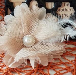 Beautiful Cream Hairclip/Pin